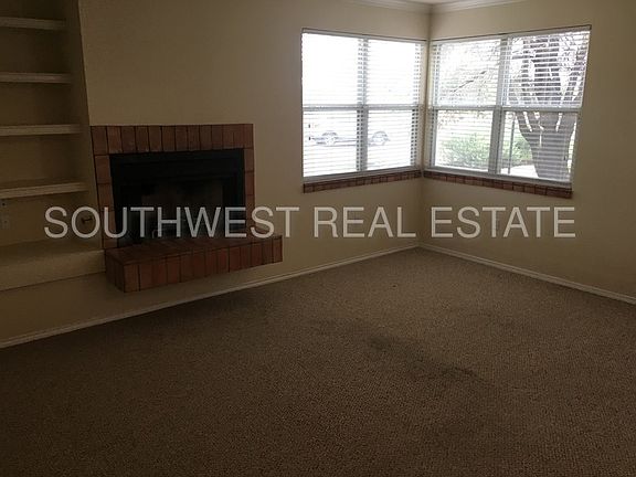 4th image of 1206 Colonial Pkwy