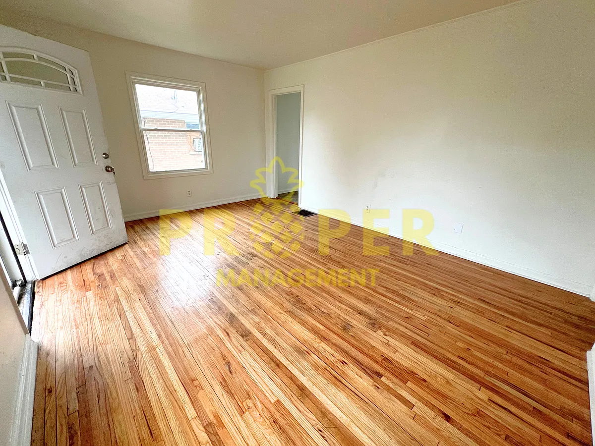 Building Photo - 3220 Princeton Dr