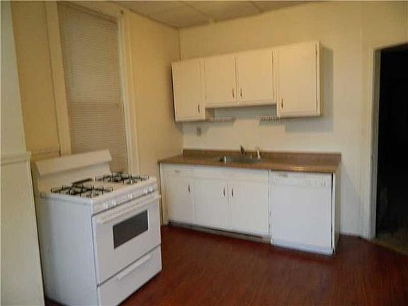 4th image of 217 E Otterman St