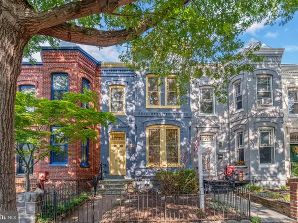 429 3rd St NE, Washington, DC 20002