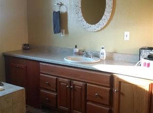 6113 Dakota Ave, Madison, SD 57042