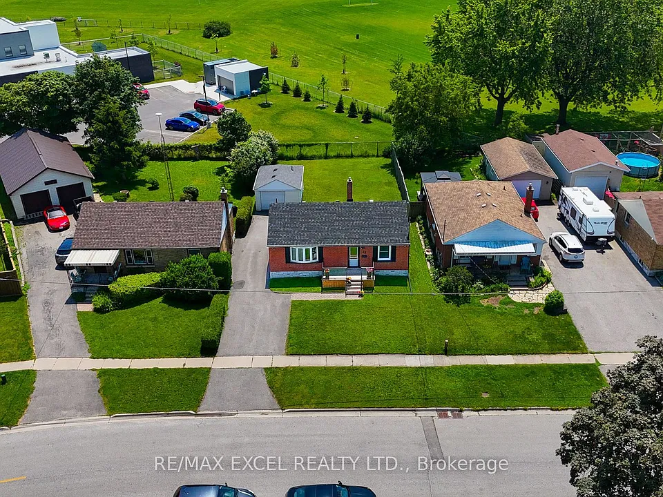 23 Kawartha Ave
