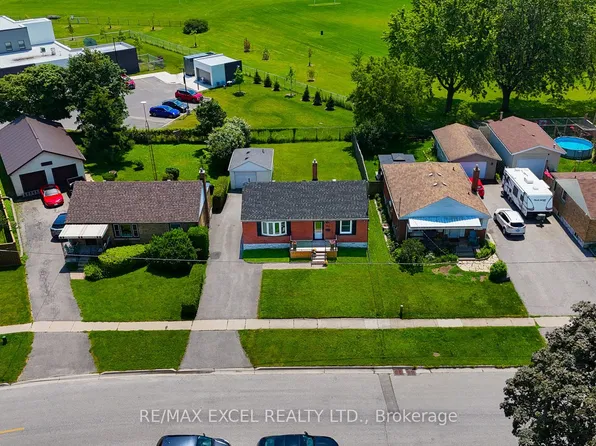 23 Kawartha Ave, Oshawa, ON L1H 3Y7