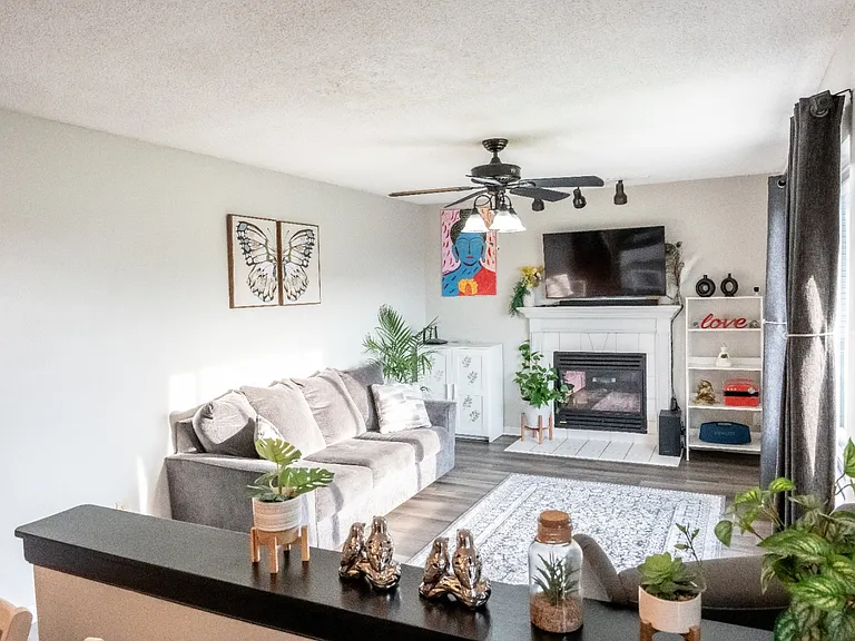 6955 Hunting Horn Ct — Photo 13