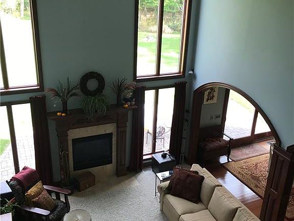 5th image of 6985 Mystic Ct