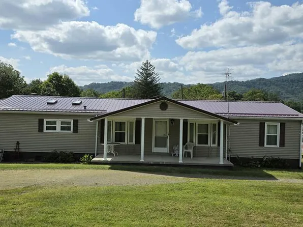20518 Midland Trl, Ansted, WV 25812