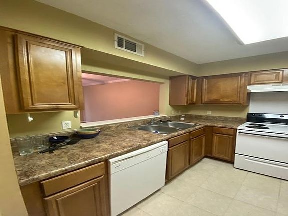 5th image of 1765 Crompton Pl #6-B-26