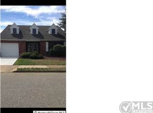 5 Benchley Dr, Marlboro, NJ 07746