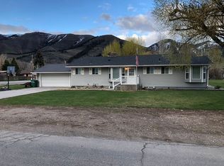 215 Jefferson St, Afton, WY 83110