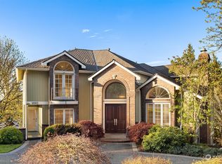 16902 SE 43rd St, Bellevue, WA