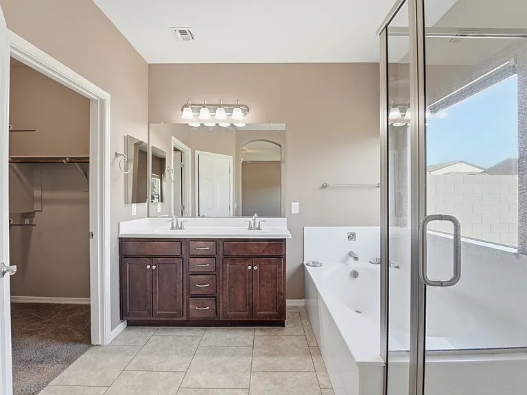 371 W Flame Tree Ave — Photo 32