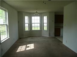 4th image of 319 Welchwood Dr
