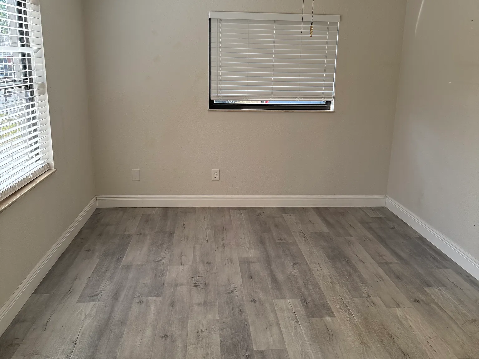 2 bed, 961 sqft, $2,000 — Photo 3