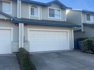 6 Meridian Cir, Rohnert Park, CA 94928