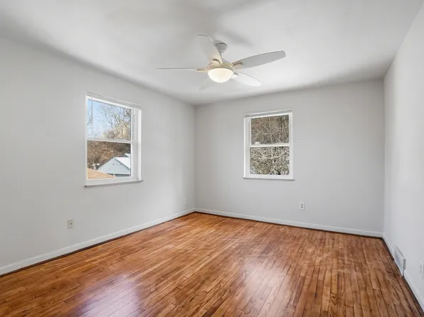 9496 Reading Rd APT 4, Cincinnati, OH 45215