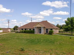 1076 Huffman Dr, Glen Rose, TX 76043