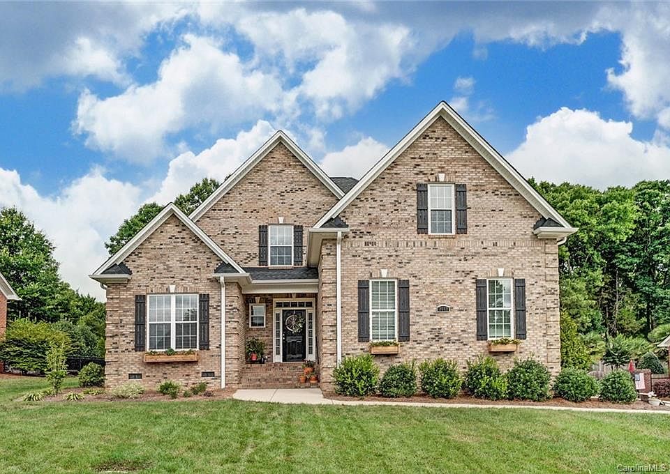 1st image of 2643 Firethorn Ct