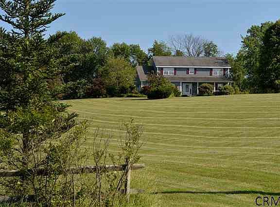 2nd image of 21 PEBBLE Lane