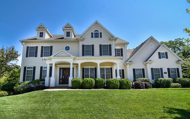 1st image of 5208 Beacon Falls Dr