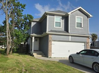 131 N Dolphin Hbr N, Baytown, TX 77523