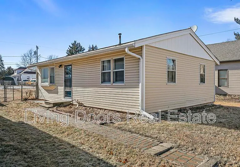 6935 Colby St — Photo 25