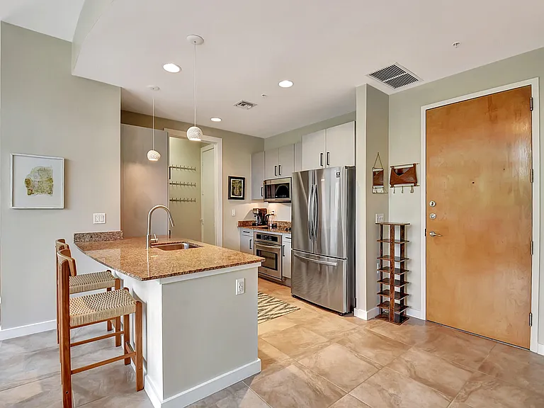 365 SE 6th Ave #204 — Photo 12