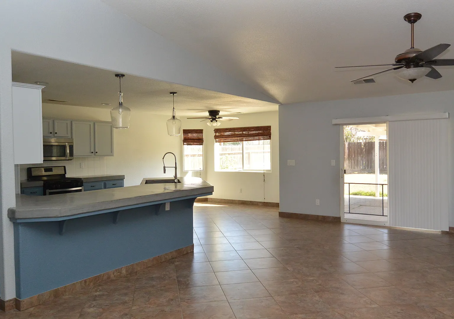 HOUSE — Photo 2