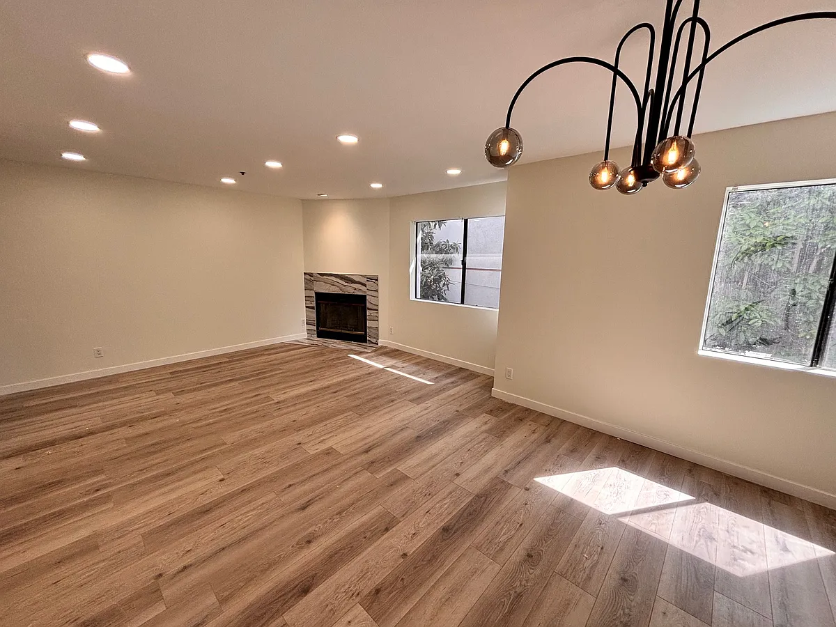 Building Photo - 1039 Sonora Ave #6