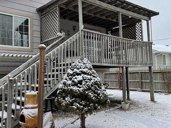 5th image of 505 Oakwood St