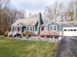 22 Cedar Hill Rd, Newtown, CT 06470