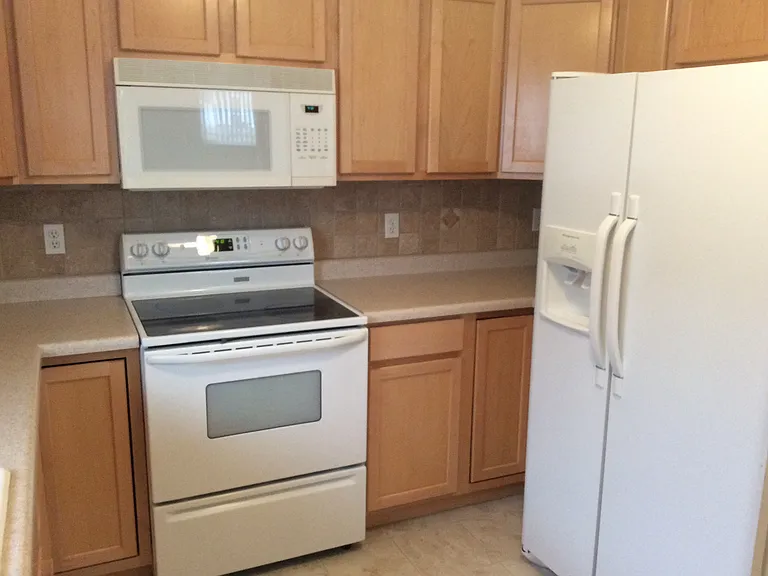 603 Lavender Ct #C — Photo 8