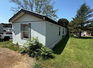 Thompsons Manor MHC, Oswego, NY 13126