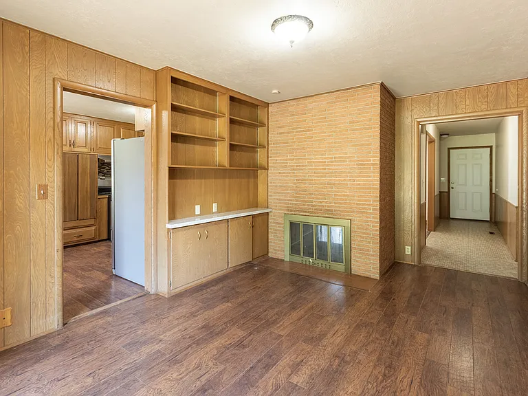 721 W Lakeshore Dr — Photo 9