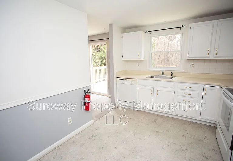 57 Lady Diana Cir — Photo 9