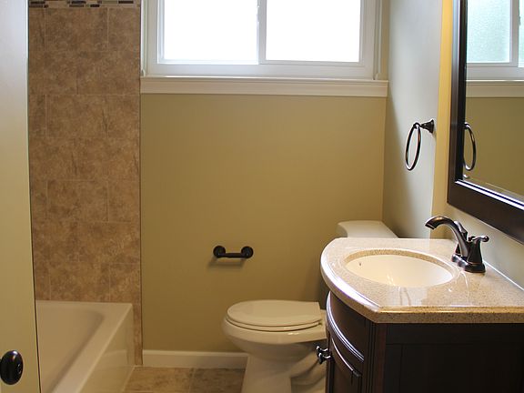 5th image of 4524 Regina Dr