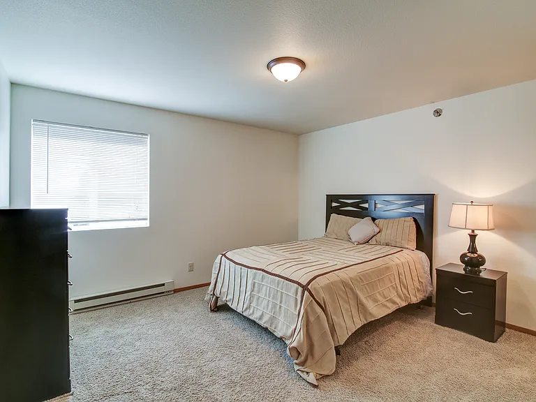 Dakota Point Apartments — Photo 28