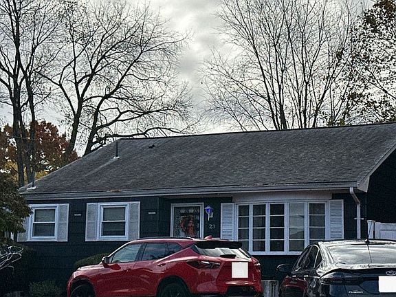 2nd image of 23 Russ St