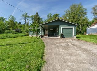 27 Alpha Dr, Longview, WA 98632