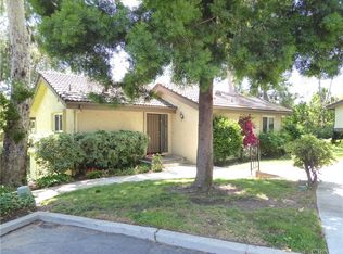 6 N Meadowlark Ln, Oak Park, CA 91377