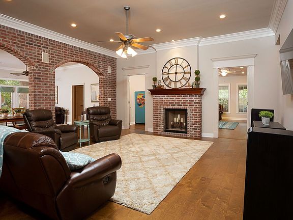Living room & fireplace