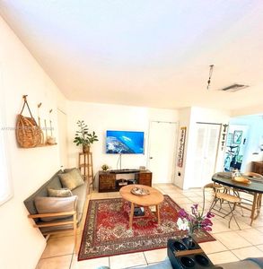 1627 NW 18th St APT 401, Miami, FL, 33125
