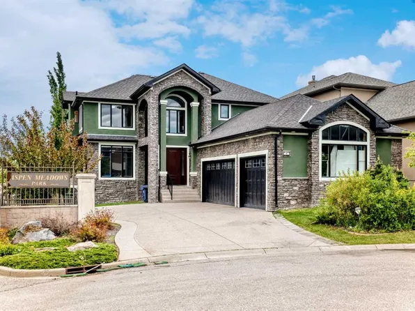 5 N Aspen Meadows Park SW, Calgary, AB T3H 5Z7