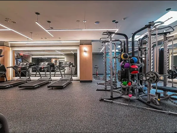 156 Clarkson Avenue image 11 of 13