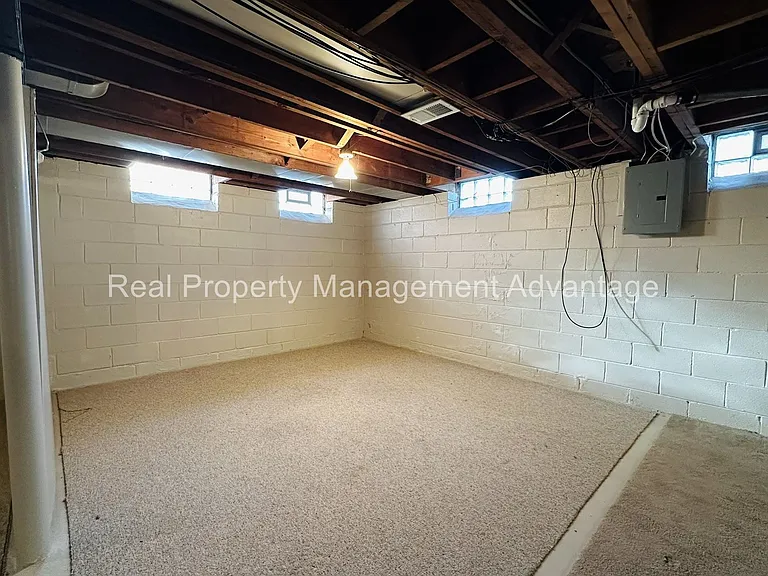 3912 Hillside Dr — Photo 18