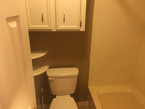 4th image of 5604 Golden Meadows Dr