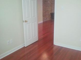 800 Pine St #B, Philadelphia, PA 19107