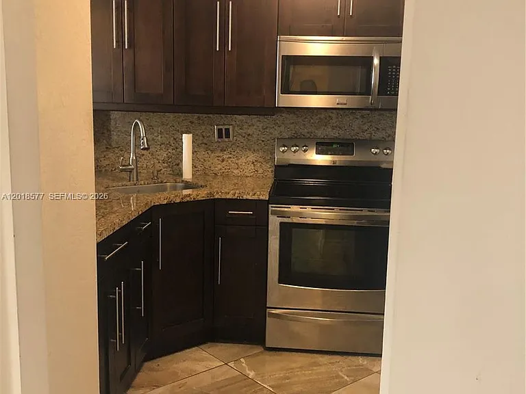 9350 Fontainebleau Blvd #204 — Photo 12