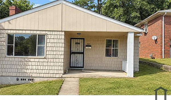 3 bed, 1228 sqft, $1,100 — Photo 1