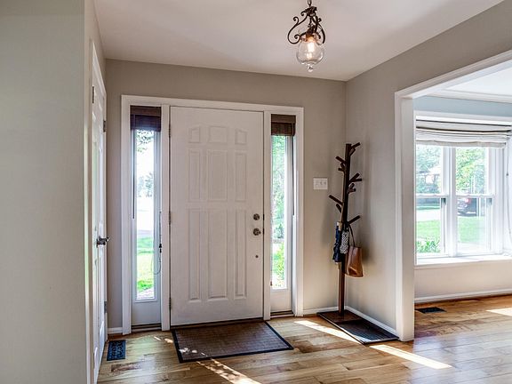 4th image of 12696 Kettering Dr