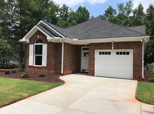 112 Camelot Dr, Seneca, SC 29672